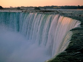 2 Days Niagara Falls (US & Canada Side)
